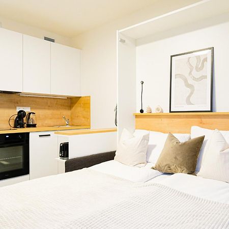 Mymozart Apartments Prague By Rentero Property Kültér fotó
