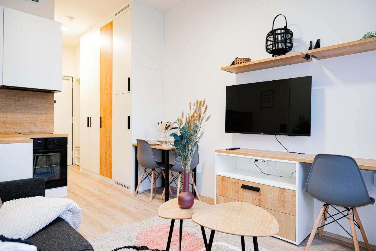 Mymozart Apartments Prague By Rentero Property Kültér fotó