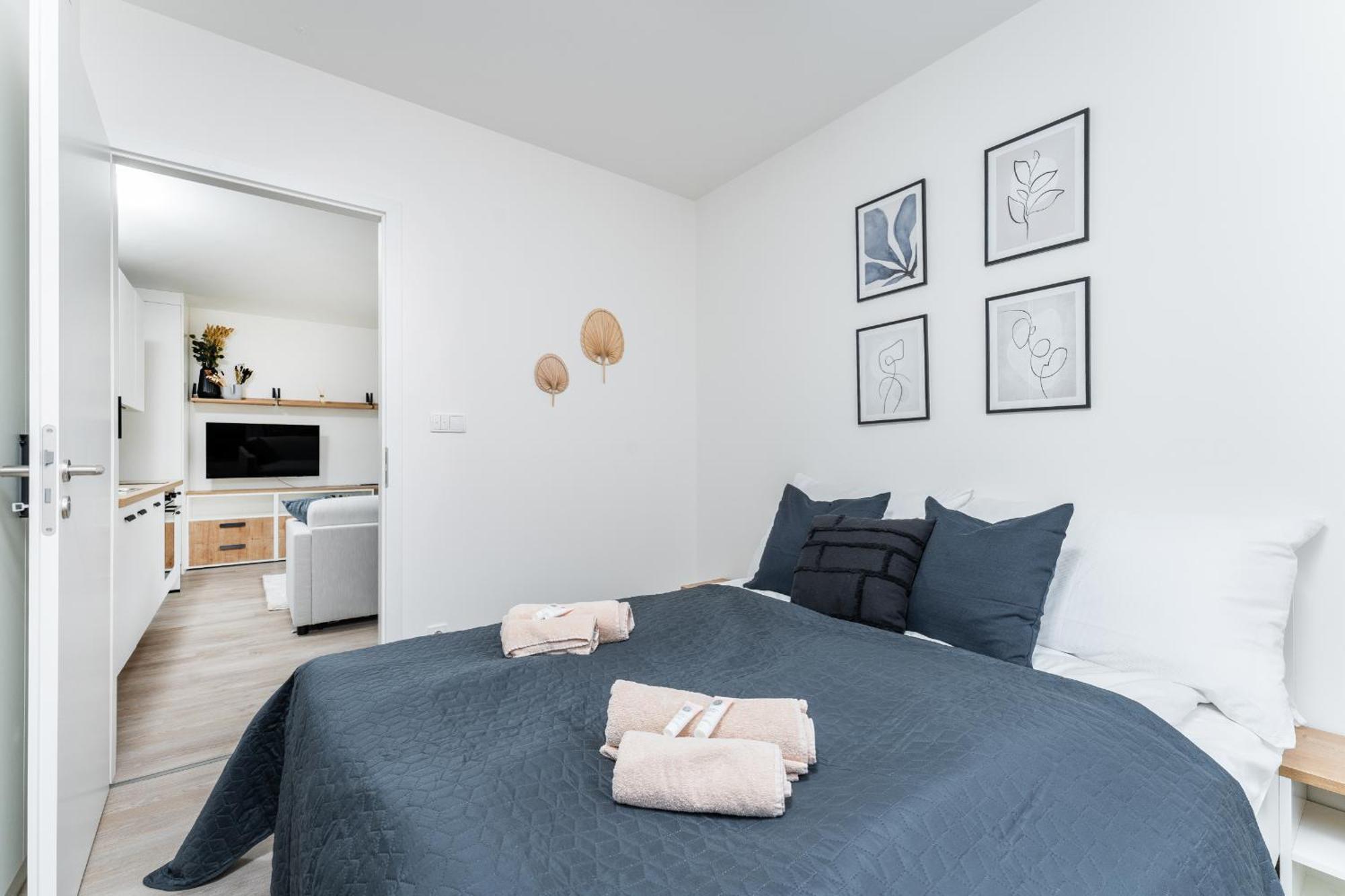 Mymozart Apartments Prague By Rentero Property Kültér fotó
