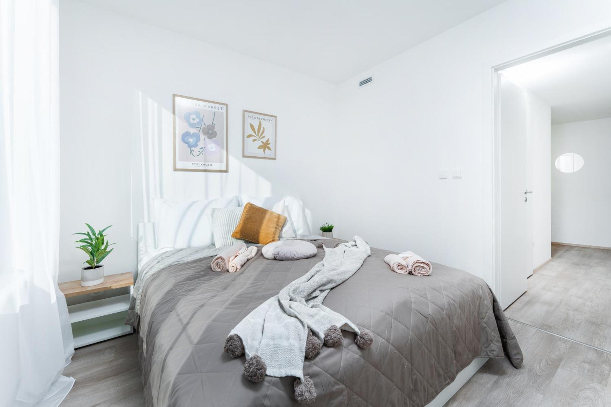 Mymozart Apartments Prague By Rentero Property Kültér fotó